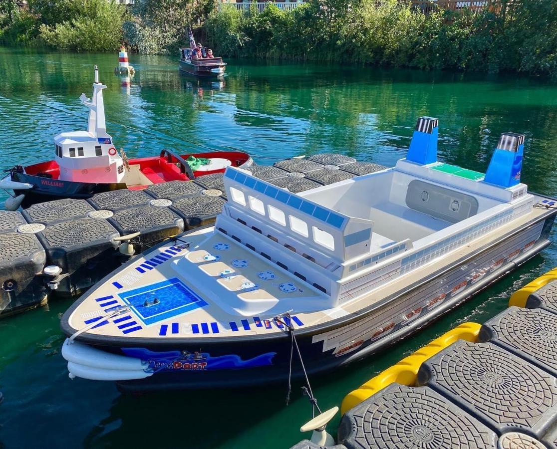 Holiday Home Breaks At Tattershall Lakes Coningsby Zewnętrze zdjęcie